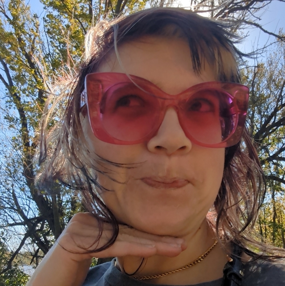 Meet your Posher, Ashley
